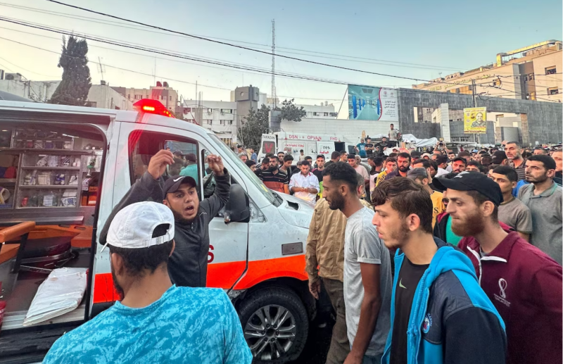 L'armée israélienne affirme avoir attaqué une ambulance qui, selon elle, était utilisée par le Hamas