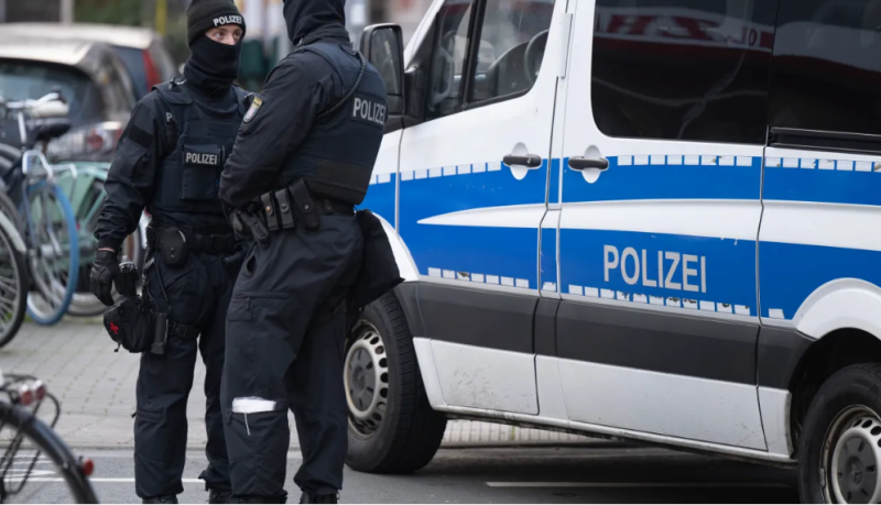 Les procureurs allemands inculpent 27 personnes pour complot présumé d'extrême droite