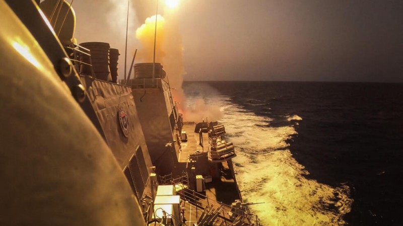 Yémen : Les États-Unis frappent des missiles Houthis