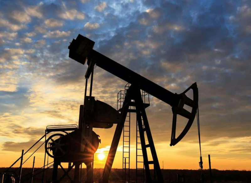 Le commerce non pétrolier des Émirats arabes unis atteint un record de 953 milliards de dollars en 2023