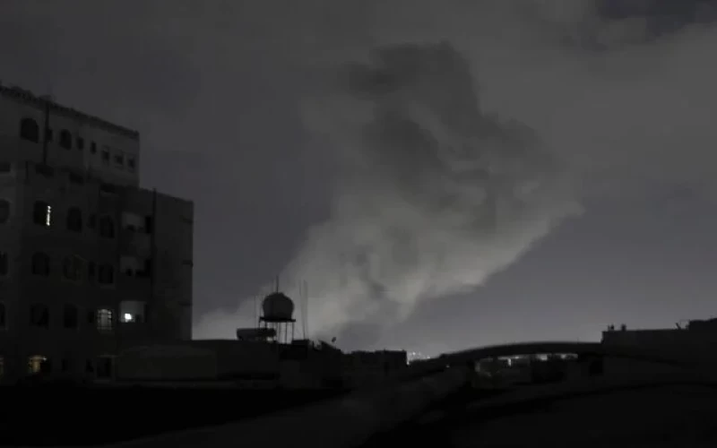 Yemen :US Official Says Strikes On Houthis To Continue For Days And Possibly Weeks