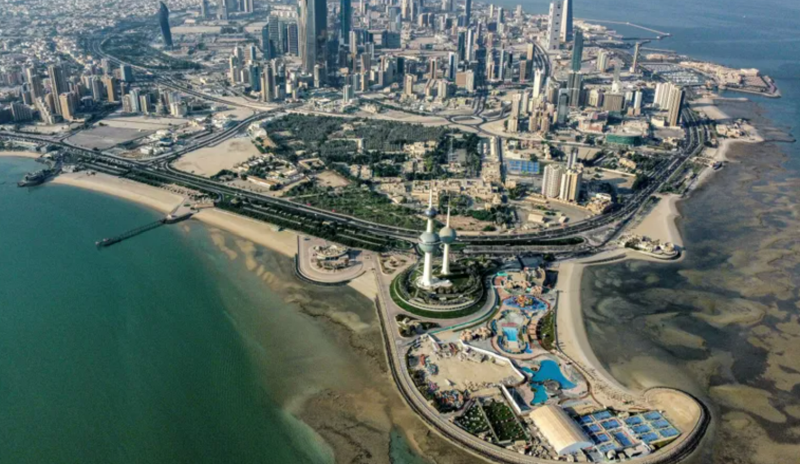Kuwait’s Interior Ministry: Fine for Wearing Niqab While Driving Under New Traffic Law