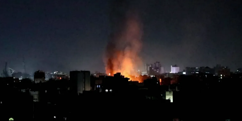 تقرير: قادة إيرانيون قد تستهدفهم أميركا في اليمن
