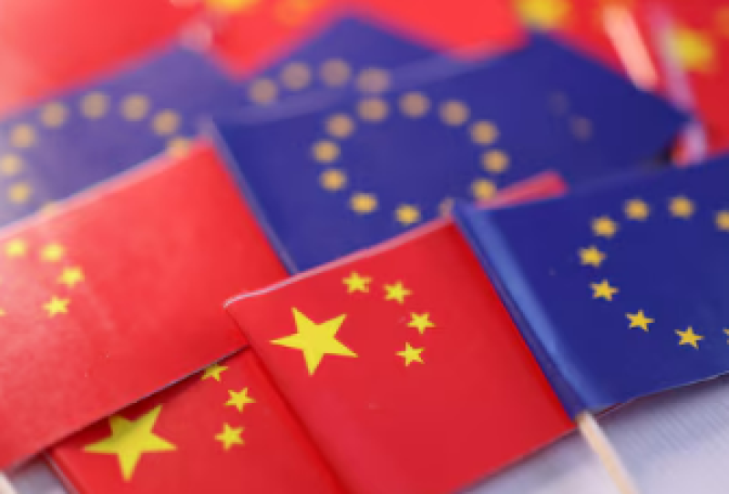 China’s economy tsar invites EU trade chief to jointly resist tariff threats