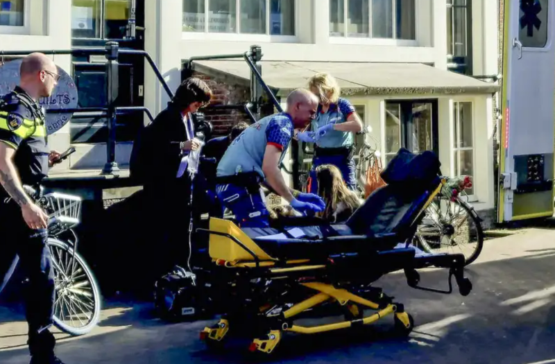 Amsterdam: Several wounded after stabbing near Dam Square