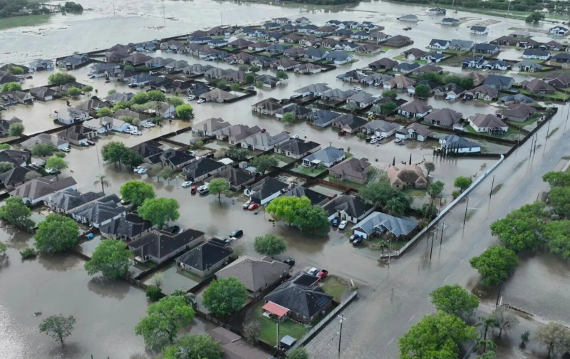 4 Dead After Flooding in South Texas and Mexico