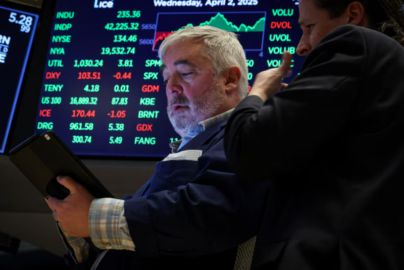 Wall Street ends with heavy losses on fears Trump tariffs will trigger recession