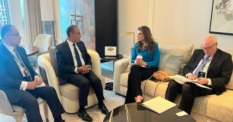 Egypt FM meets int'l and Arab officials on sidelines of Middle East-America Dialogue Conference