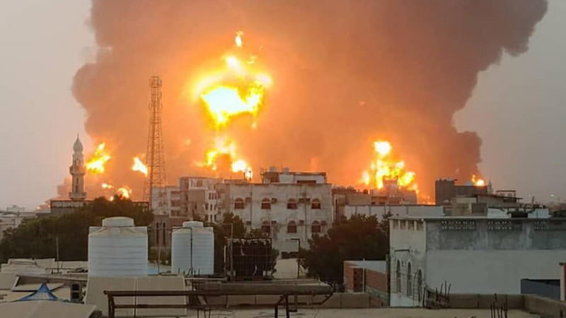 Yemen: Houthi Reports of 22 US Airstrikes in Sana'a, 2 killed