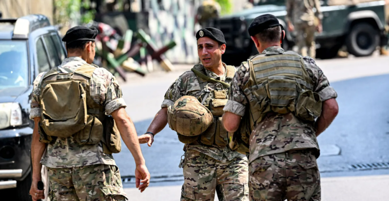 لبنان.. توقيف أشخاص يحضرون لإطلاق صواريخ باتجاه إسرائيل