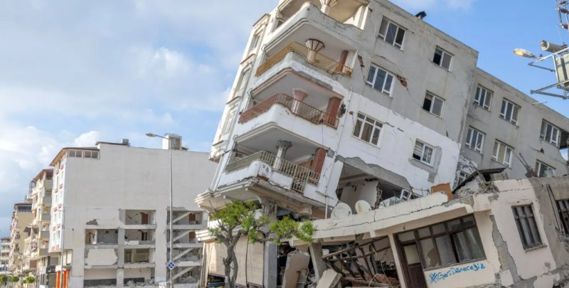 زلزال بقوة 6.2 درجة يضرب تركيا