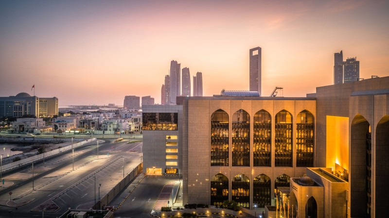 FAB, IHC, and ADQ Unveil UAE’s First Fully Regulated Dirham Stablecoin