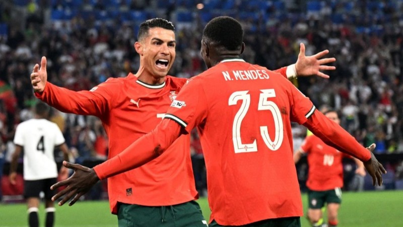 البرتغال تتوج بلقب دوري أمم أوروبا بعد نهائي مثير أمام إسبانيا
