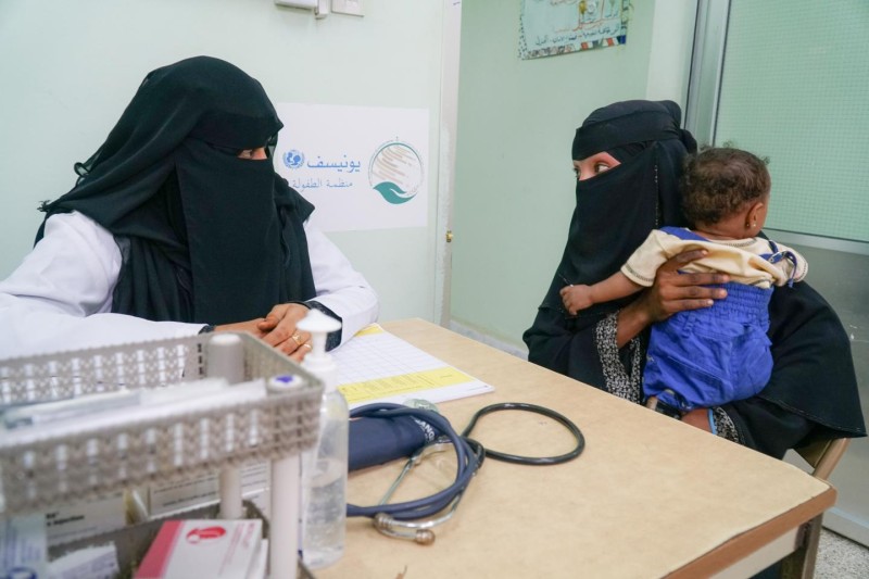 يونيسف تعلن دعم المرافق الصحية في اليمن بمستلزمات طبية لعلاج أكثر من 60 ألف حالة كوليرا