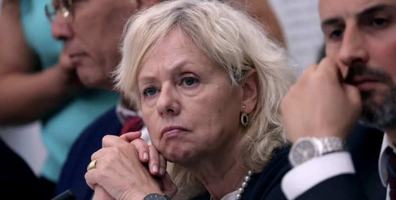 حكومة نتنياهو تقيل المدعية العامة.. والمحكمة العليا تتدخل