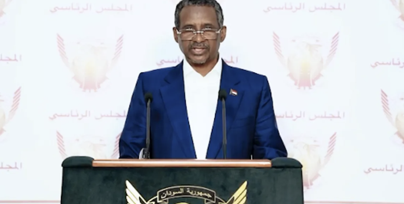 أول خطاب بعد أداء اليمين.. دقلو يتعهد بسودان واحد لا مركزيًا