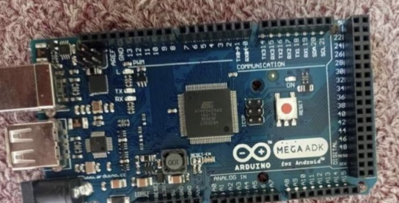 اليمن يضبط 3 آلاف قطعة تدخل في صناعة المسيرات