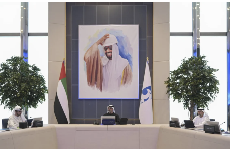 ولي عهد أبوظبي يترأس اجتماع اللجنة التنفيذية لمجلس "أدنوك"