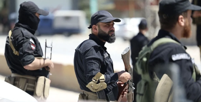 قتلى بهجوم "غامض" على مقهى بريف حمص