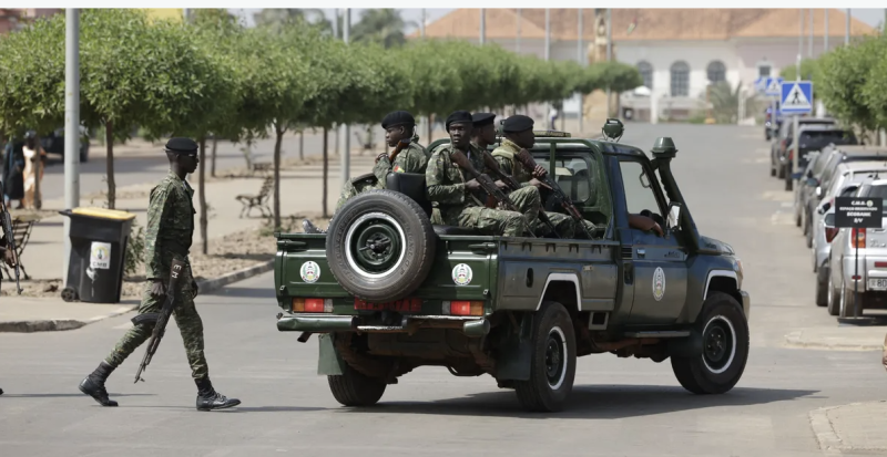 انقلاب عسكري في غينيا بيساو واعتقال الرئيس