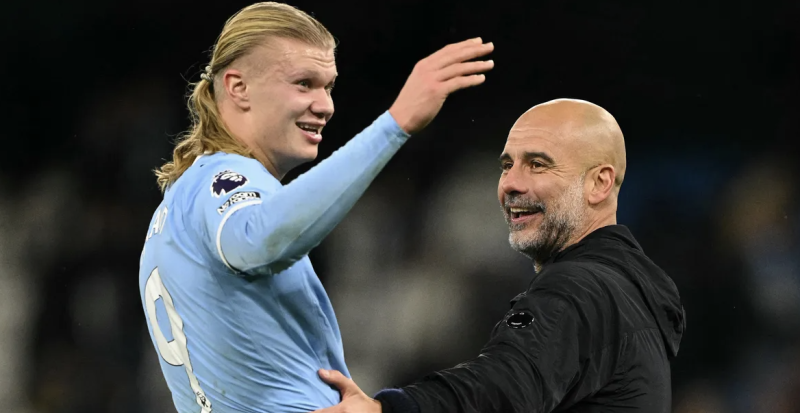 حديث خاص بين غوارديولا وهالاند.. ونصيحة قبل "الهدف 100"