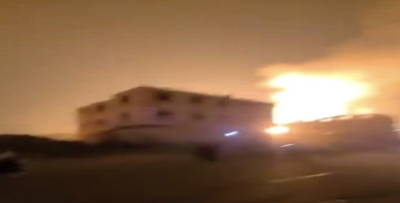 انفجار غامض يهزّ صنعاء وسكان يغادرون منازلهم.. وسط صمت حوثي