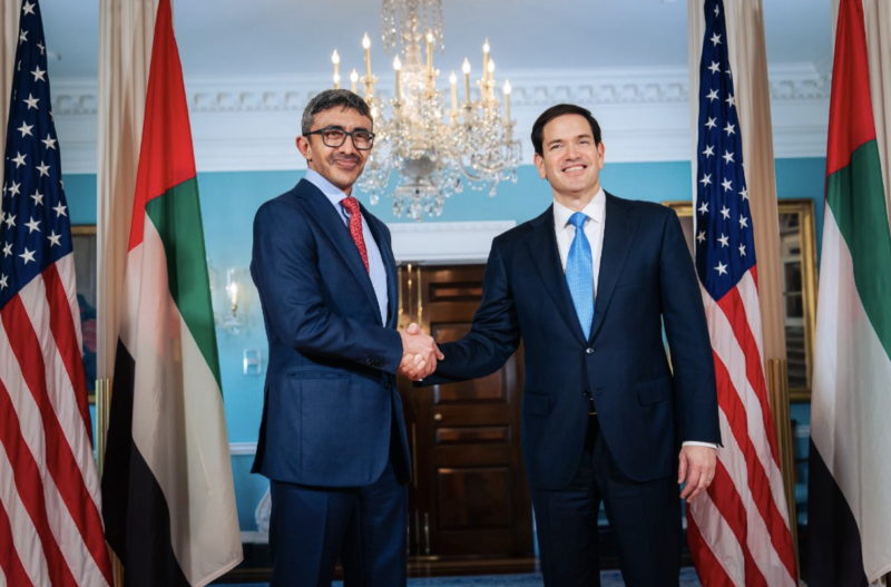 الخارجية الأميركية: مباحثات بين وزيري خارجية الإمارات وأميركا حول أهمية الاستقرار في اليمن ومواجهة الحوثيين