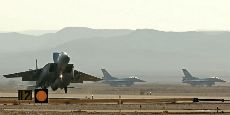 نتنياهو يعتزم عرض خطط جديدة لضرب إيران على ترامب