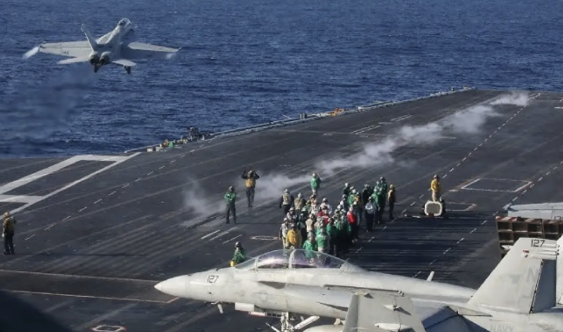 US deploys aircraft carriers to Middle East