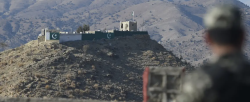 Pakistan: Army kills 30 militants at border to Afghanistan