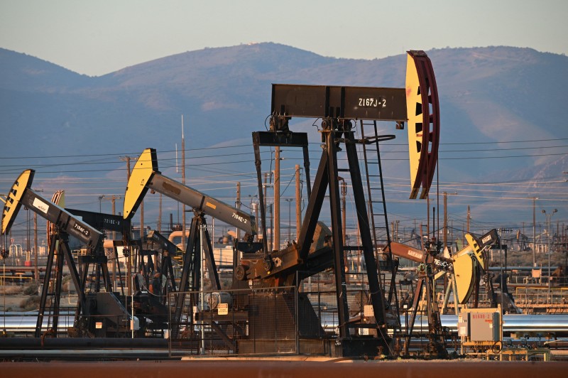 Oil retreats after sharp rally as US-China trade war escalates