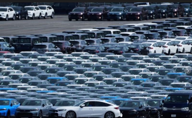 Trump considers pausing his auto tariffs as the world economy endures whiplash