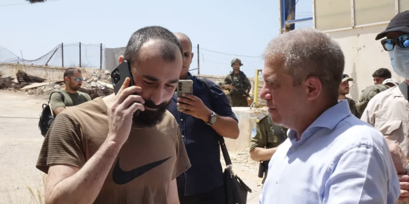 إسرائيل تعلن إعادة مواطن كان محتجزا في لبنان