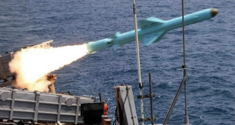 إيران تختتم مناورات صاروخية في بحر عمان
