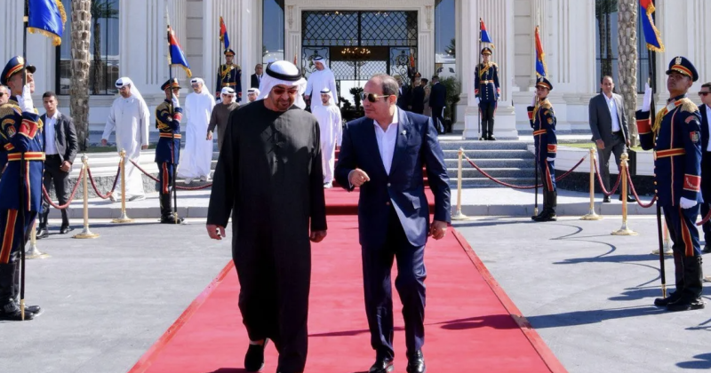 محمد بن زايد يغادر العلمين في ختام زيارة أخوية إلى مصر