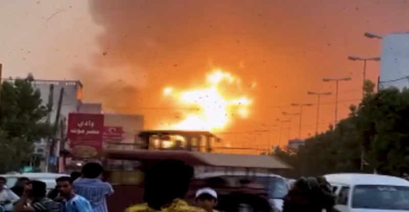 Yemen : Houthis Vow Retaliation Against Israel