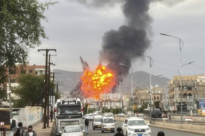Death Toll Rises to 35, 131 Injured in Israeli Airstrikes on Yemen