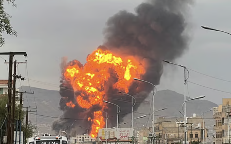 ارتفاع حصيلة ضحايا الغارات الإسرائيلية على اليمن إلى 35 قتيلاً و131 جريحاً