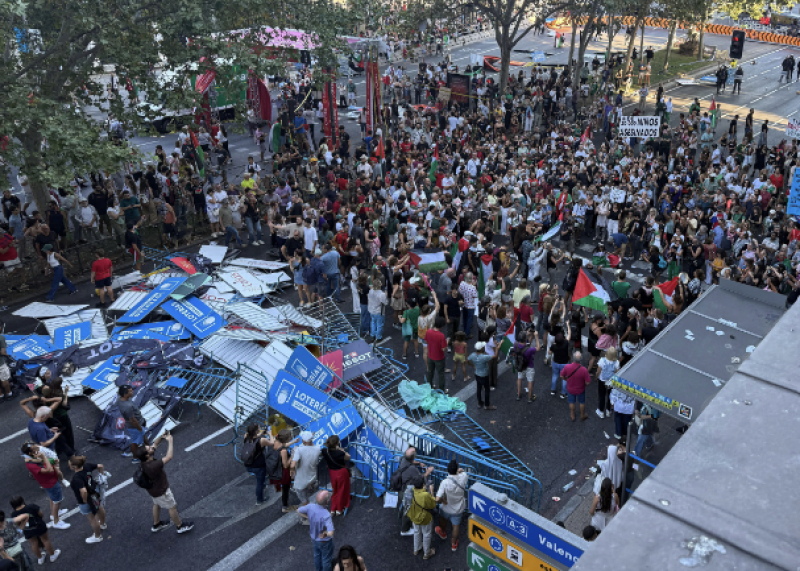 Anti-Israel protests force early end to Vuelta a Espana cycle race