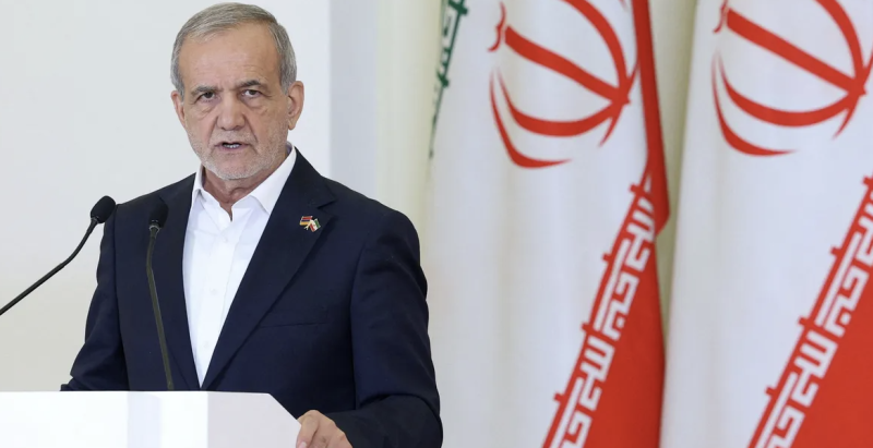 رئيس إيران يحث الدول الإسلامية على قطع العلاقات مع إسرائيل