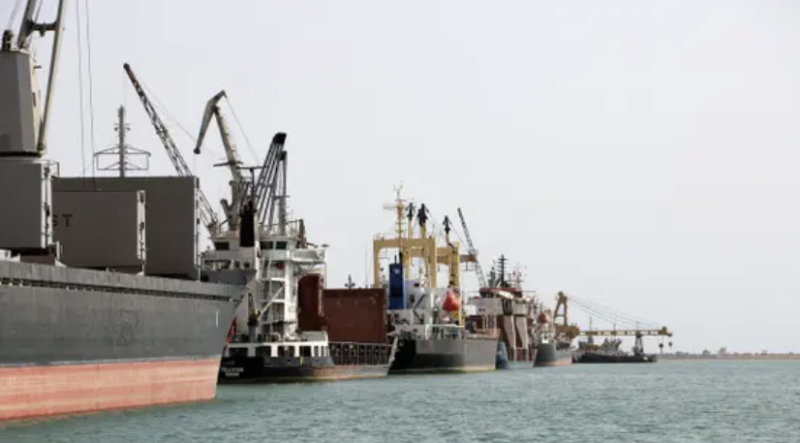 اليمن : القوات الإسرائيلية تشن غارات جوية على ميناء الحديدة