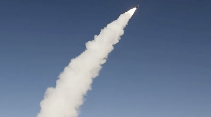 بعد غارات الحديدة.. إطلاق مسيرة حوثية نحو مطار رامون