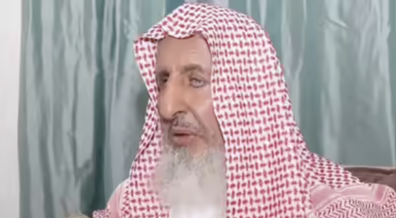 Saudi Grand Mufti Sheikh Abdulaziz Al-Sheikh Dies at 82