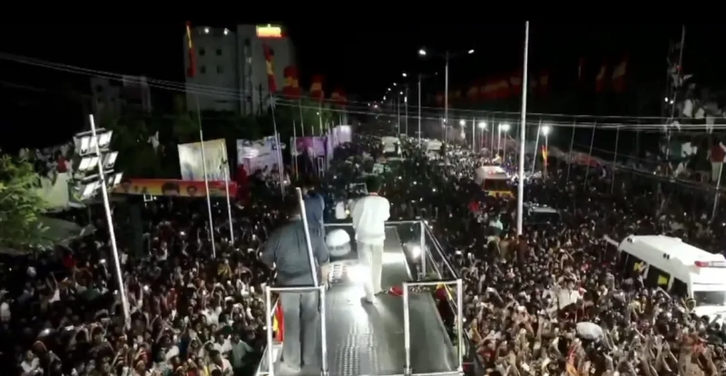 فيديو.. عشرات القتلى بحادث تدافع في الهند